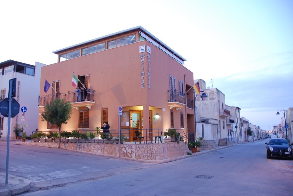 Hotel Halimeda Сан-Вито-Ло-Капо Экстерьер фото