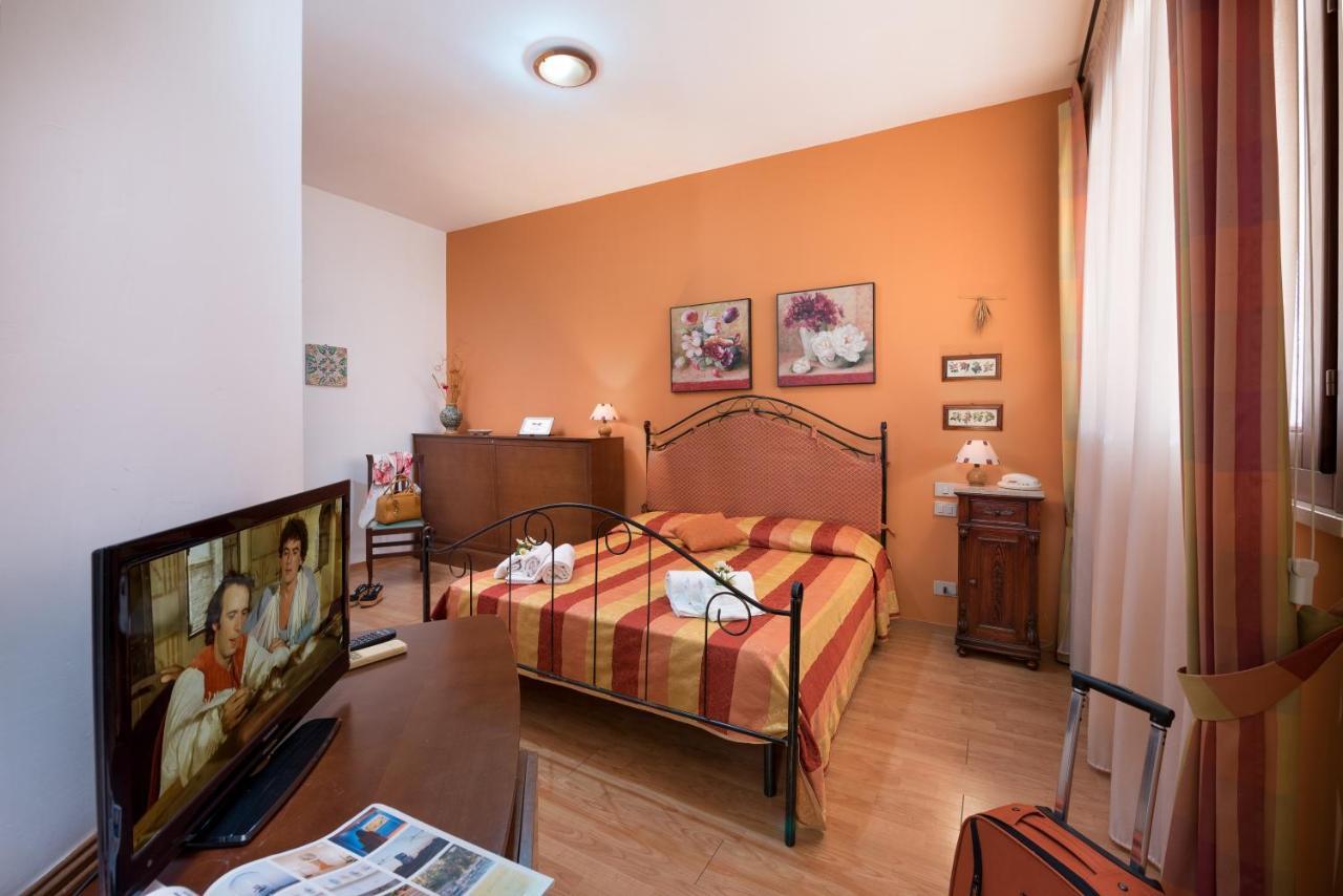 Hotel Halimeda Сан-Вито-Ло-Капо Экстерьер фото