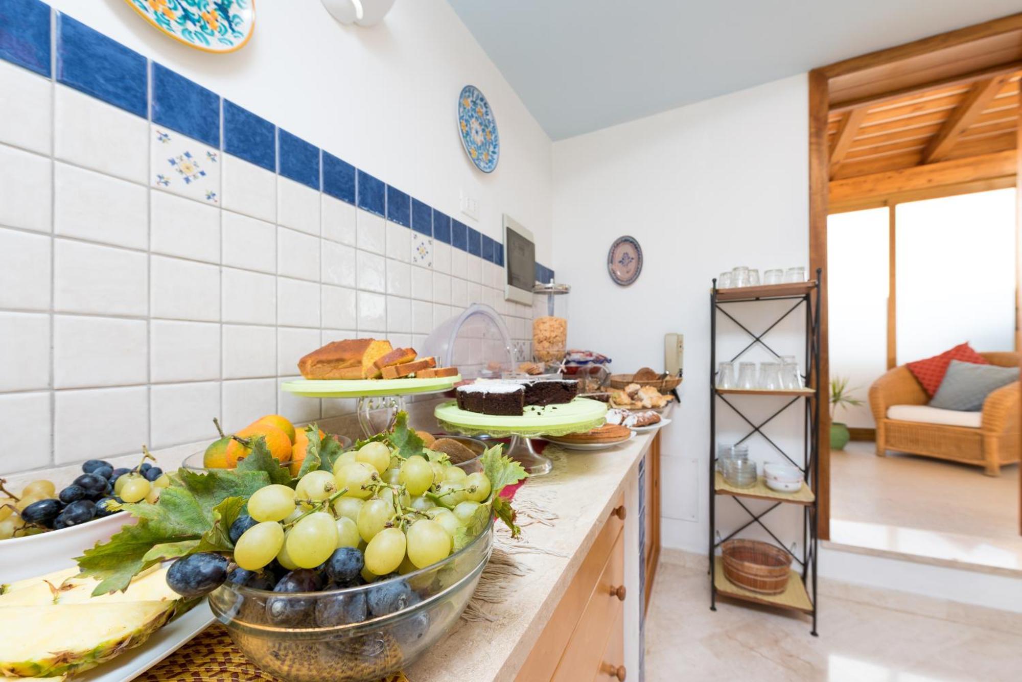 Hotel Halimeda Сан-Вито-Ло-Капо Экстерьер фото